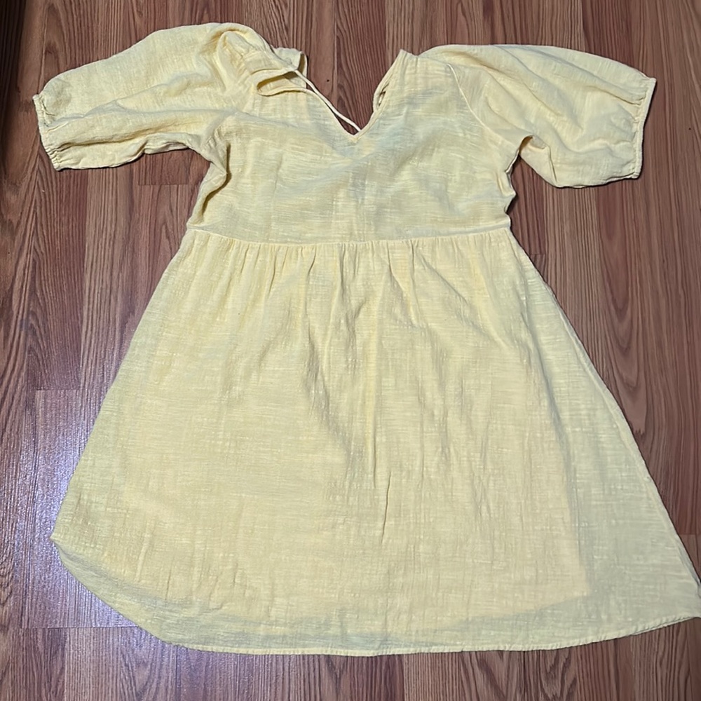Yellow dress